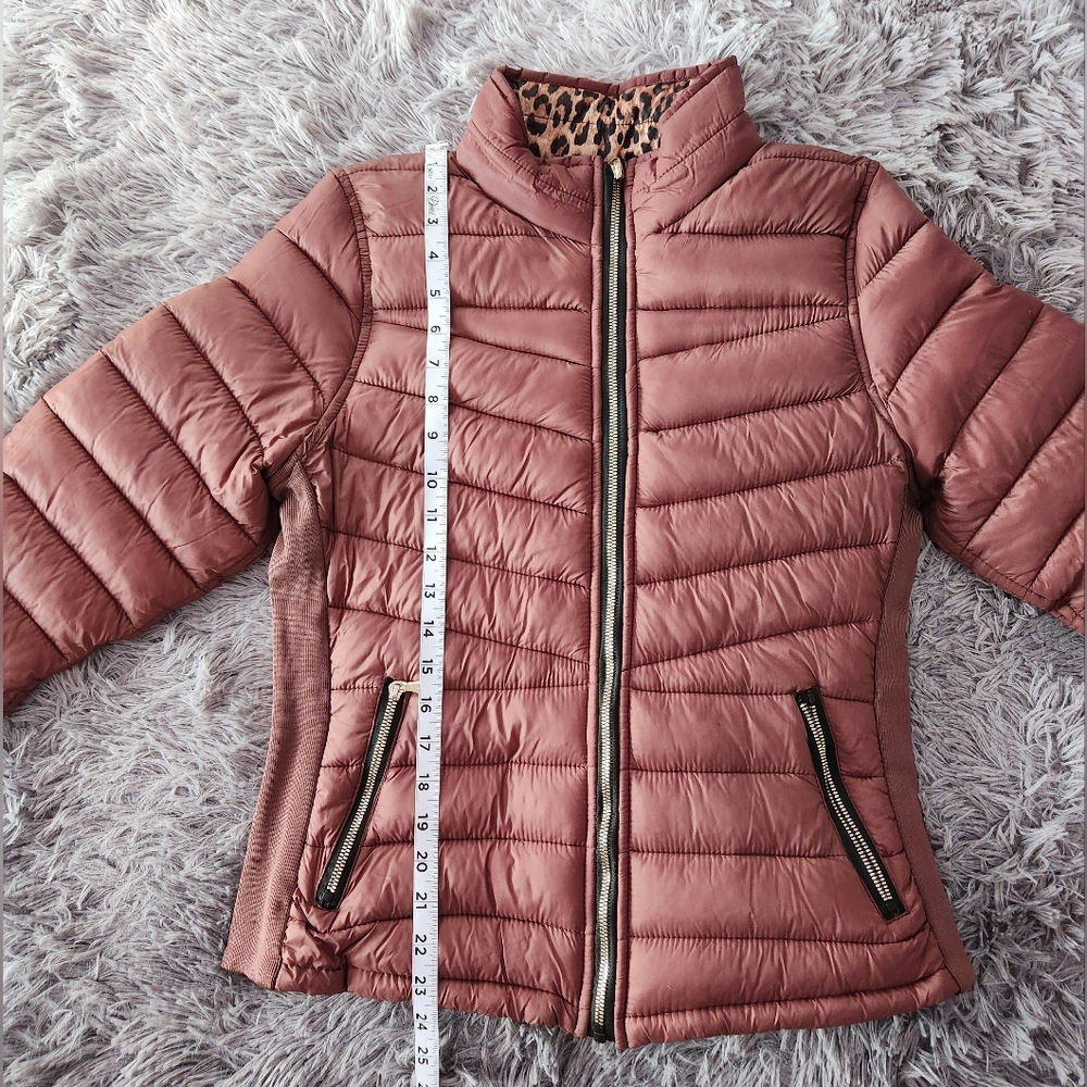 Reversible Leopard Print Puffer Jacket - Picture 10 of 11